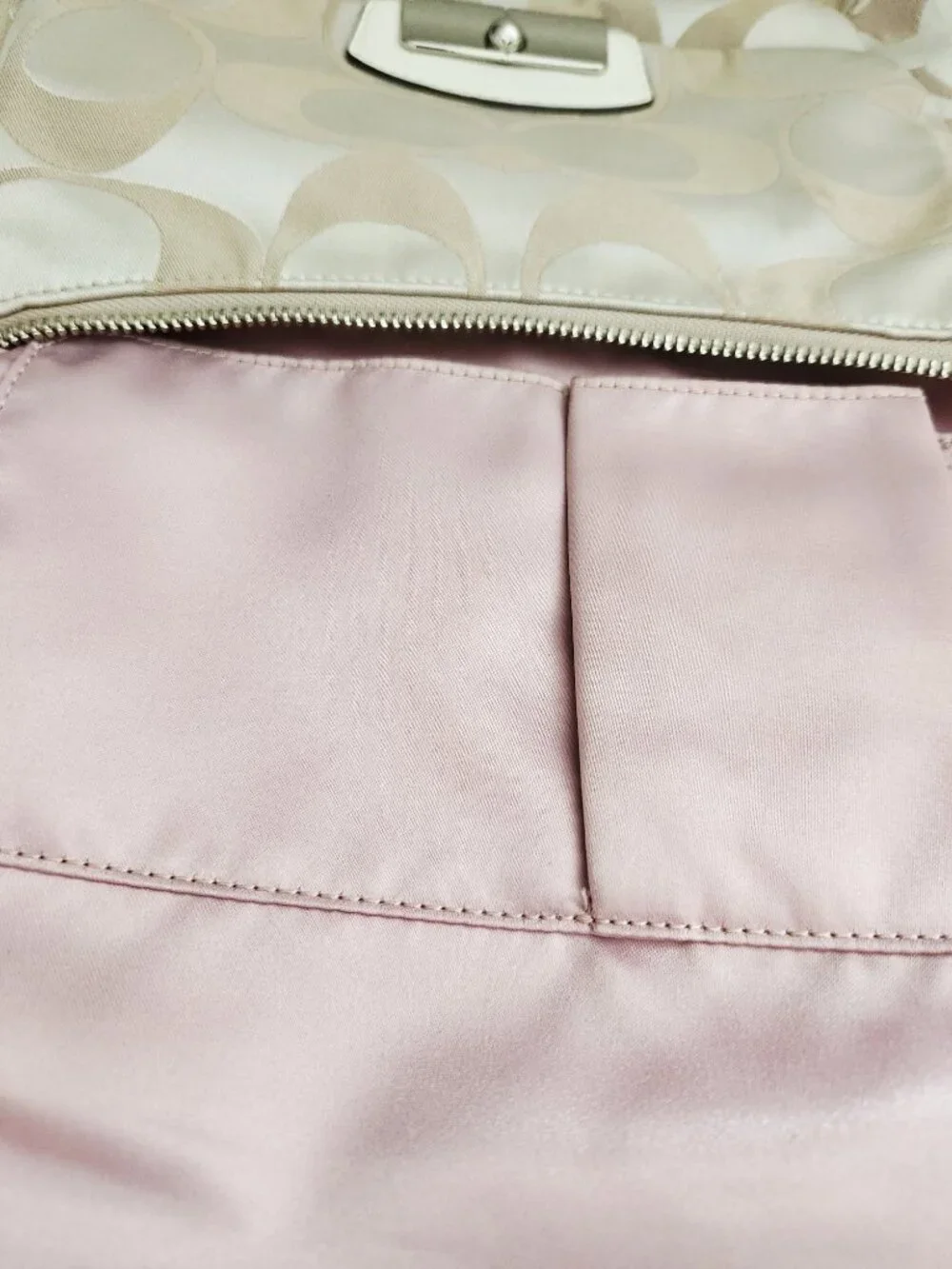 Euc Coach Kristen Light Khaki Signature Shoulder Bag